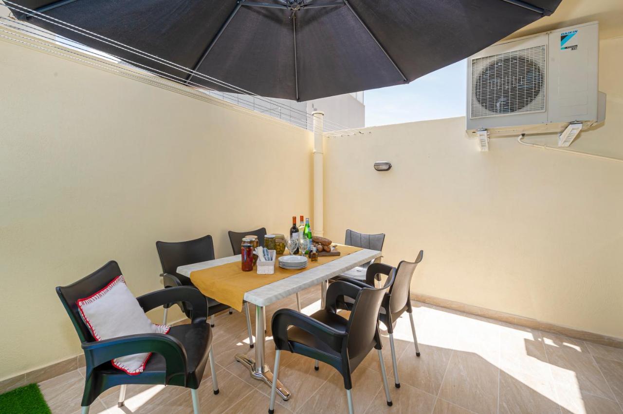 Summer Breeze 3 Bedroom Family Maisonette With Sunny Terrace In Mellieha - By Getawaysmalta Екстер'єр фото