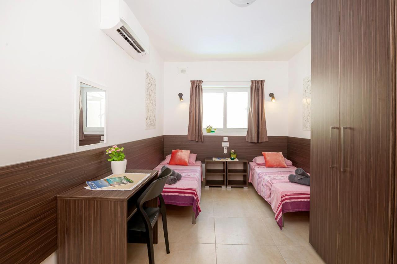 Summer Breeze 3 Bedroom Family Maisonette With Sunny Terrace In Mellieha - By Getawaysmalta Екстер'єр фото