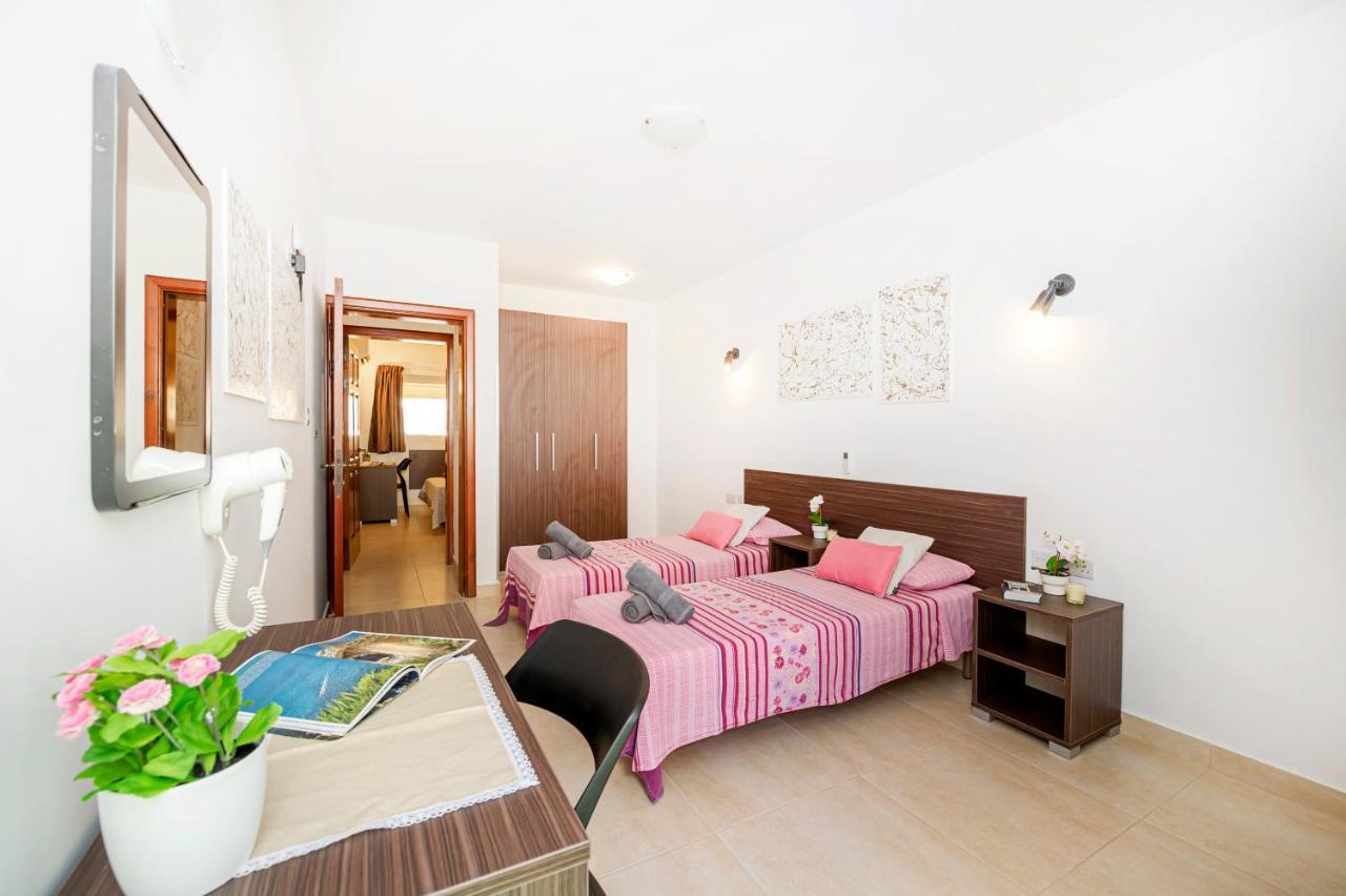Summer Breeze 3 Bedroom Family Maisonette With Sunny Terrace In Mellieha - By Getawaysmalta Екстер'єр фото